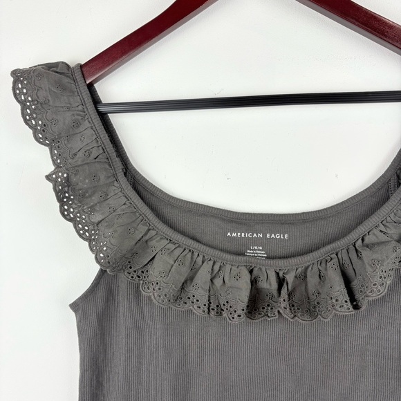 NWT American Eagle Eyelet Trim Scoop-Neck Ribbed Tank Top Women's Size Large - Picture 3 of 6
